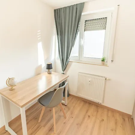 Theresa - Penthouse Terrasse Klima Parkplatz Apartment