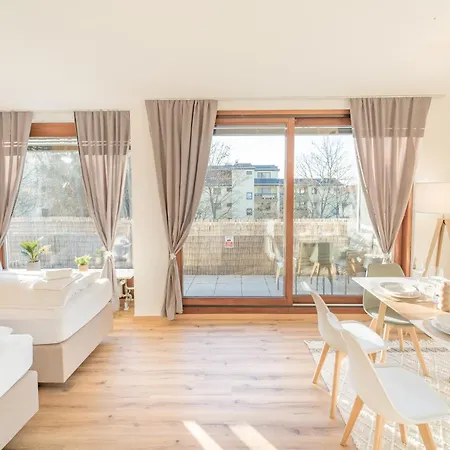 Theresa - Penthouse Terrasse Netflix Parkplatz Apartament