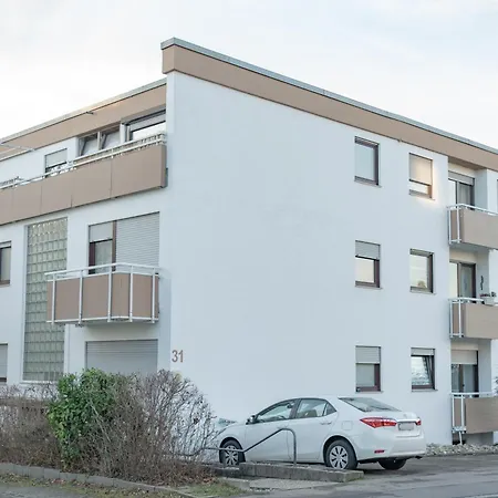 Theresa - Penthouse Terrasse Netflix Parkplatz Fellbach