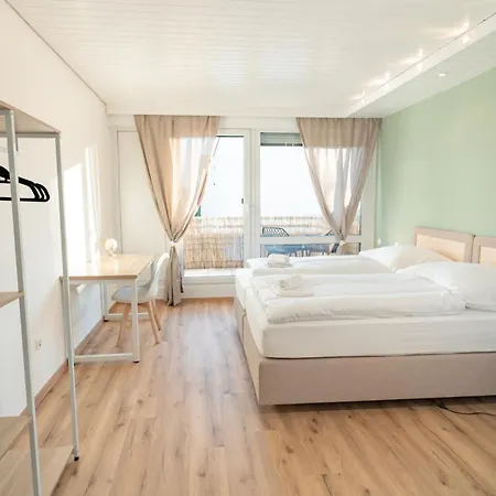 Theresa - Penthouse Terrasse Netflix Parkplatz